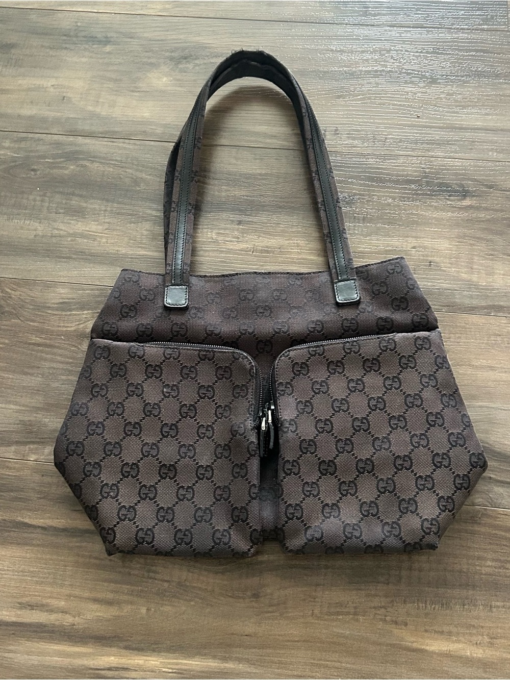 Gucci Black GG Monogram Shoulder Bag - Picture 2 of 7